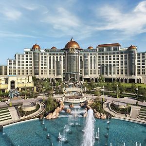 Universal Helios Grand Hotel, A Loews Hotel